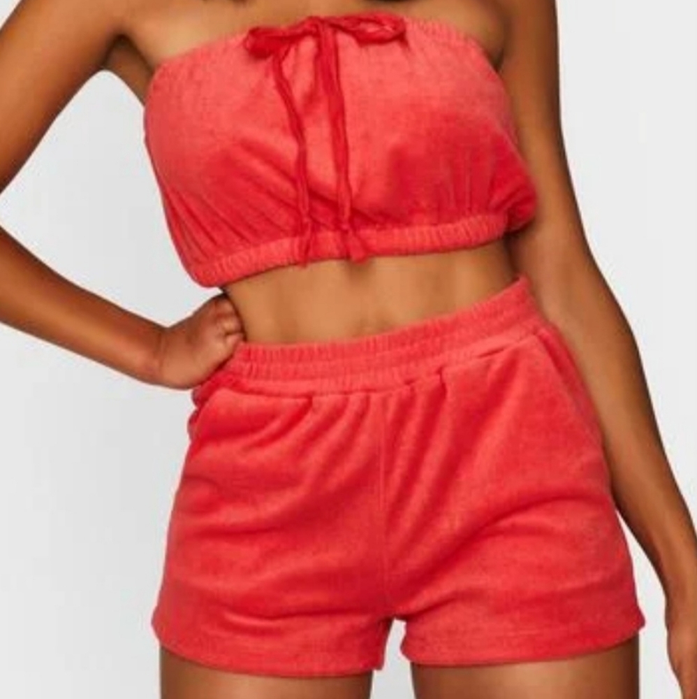 NWT Cherry move on short set.